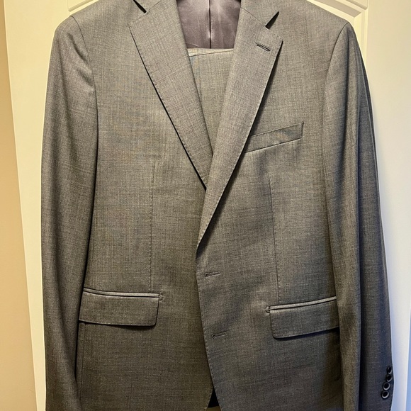 Peter Millar suit from Nordstrom size 42R - Picture 3 of 5